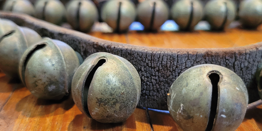 Sleigh bells final 900x620