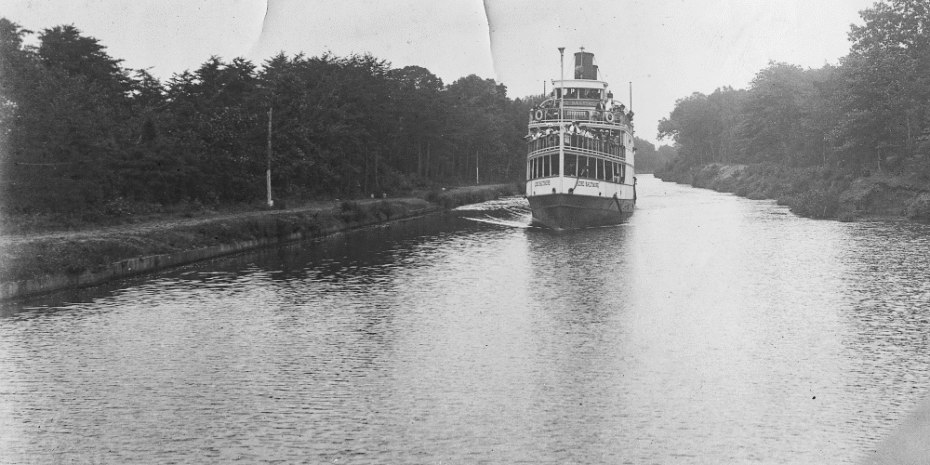 1890s-steamboat-on-cd-930×620 1890s steamboat on cd 930x620