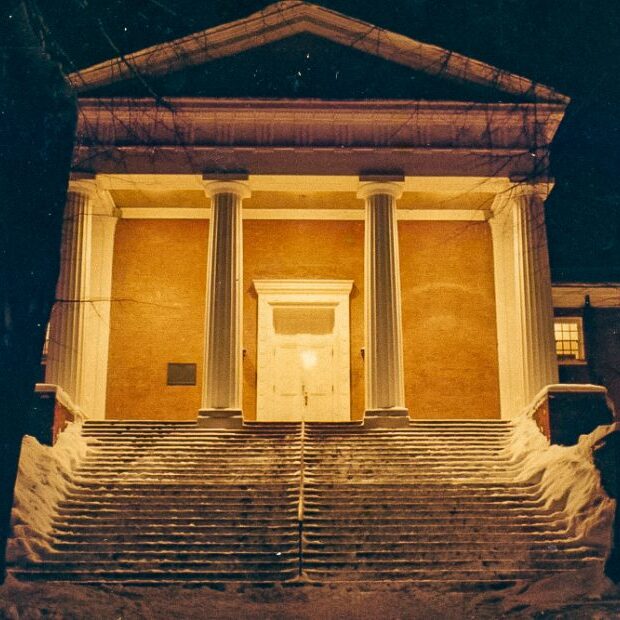 Newark-old-college-930×620 Newark old college 930x620